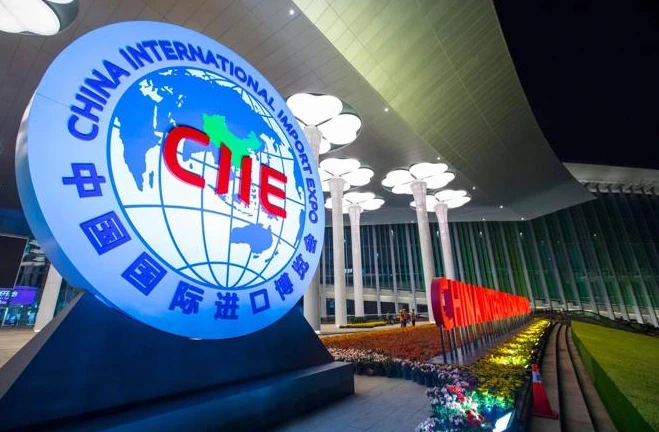 Fócas na Síne: Taispeántóirí Domhanda atá Muiníneach as CIIE atá le teacht